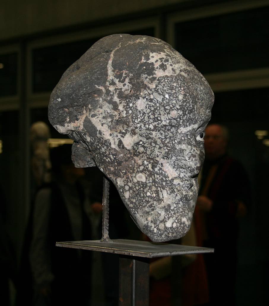„Lord Culzean“, Scottish basalt, eyes alabaster and pebble, 2008.