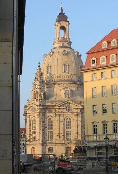 Architecture: much to do for stone-masons