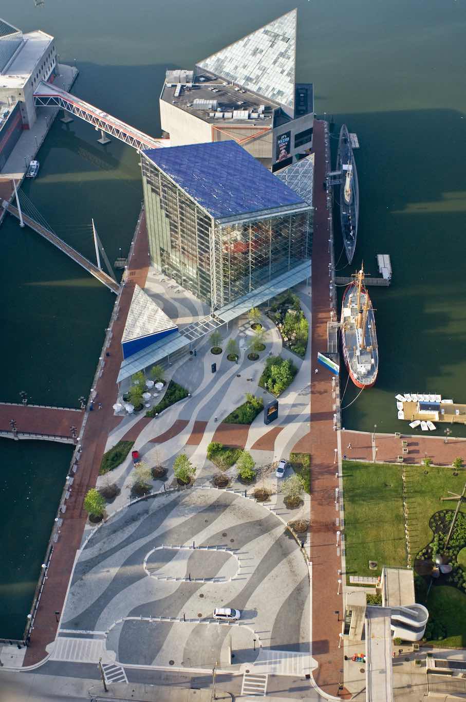 Plaza vor dem National Aquarium von oben.