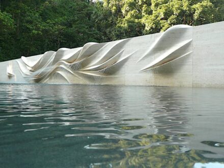 Cynthia Sah and Nicolas Bertoux erect monumental stone sculptures (2010)
