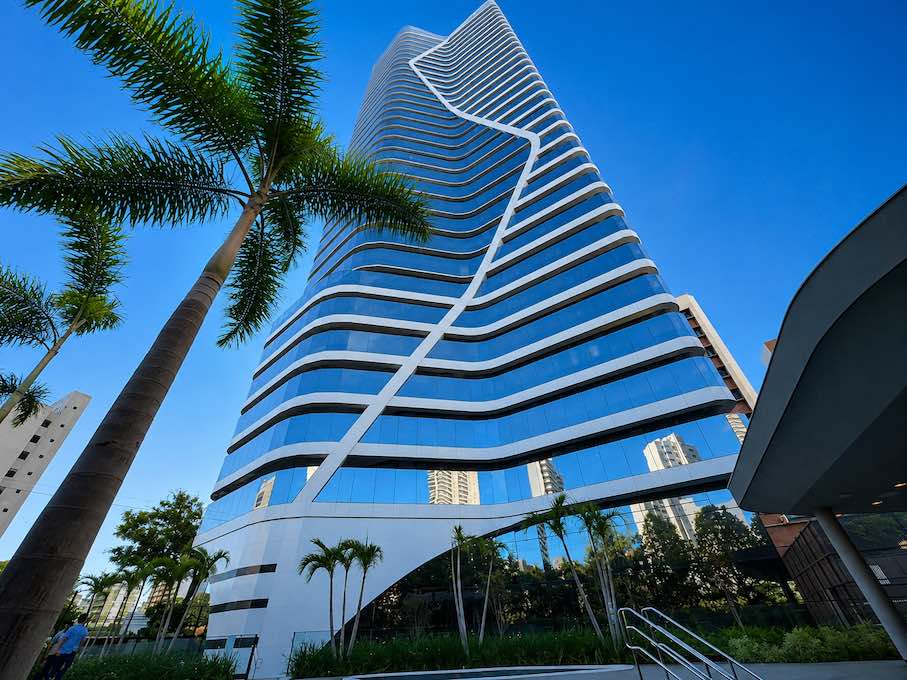 Fortaleza: Facade with ACM and Glass. Photo: Carlos Rubens Alencar