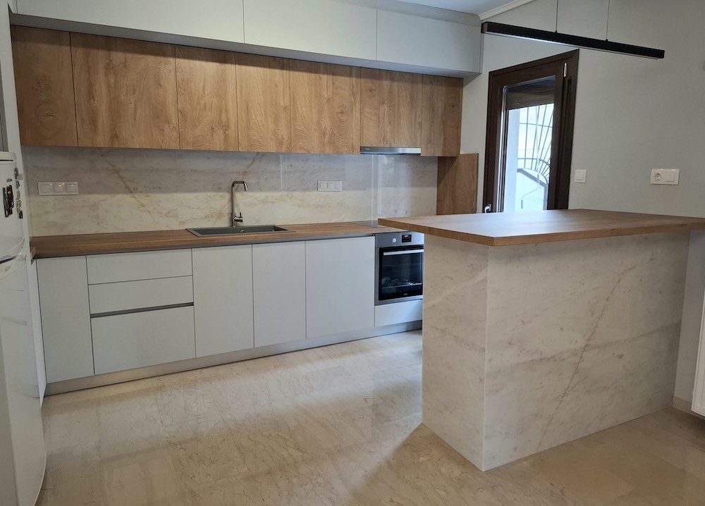 Marble Selas White-Gold.