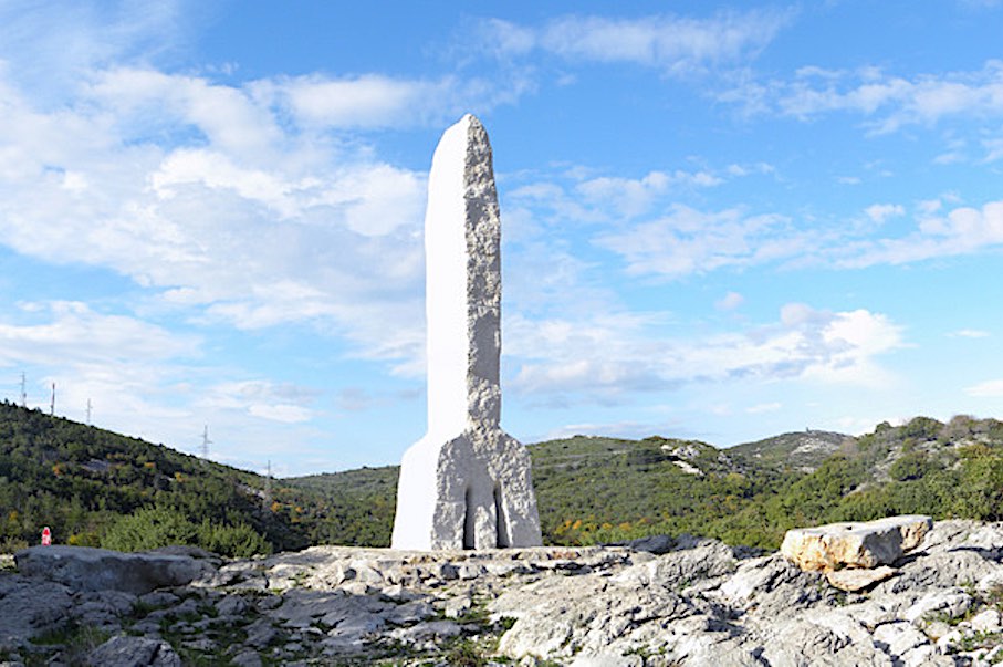 The Glagolitic letter A, as a sculpture by Ljubo de Karina.