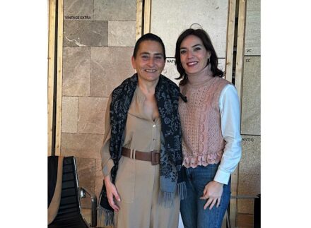 Catalina Sánchez (links).