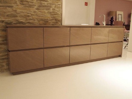 Steinreich: „Quarzit Brown“.