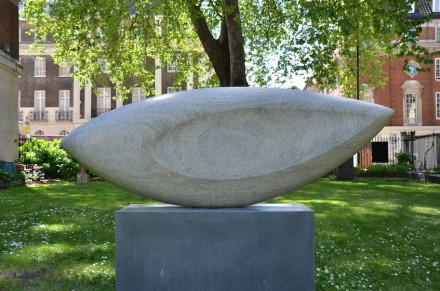 Dominic Welch: „Blue Backed Angel”, Kilkenny Limestone.