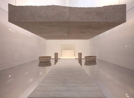 Pibamarmi, Alberto Campo Baeza: „Der Stein des Sisyphos“. Foto: Veronafiere