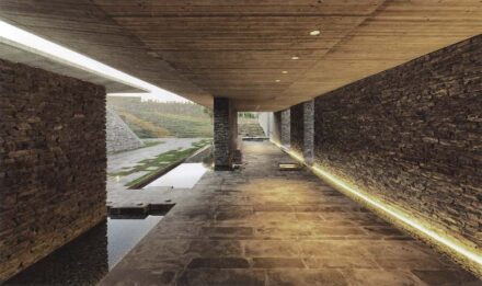 Emre Arolat Architects: Sancaklar Moschee, Istanbul, 2012.