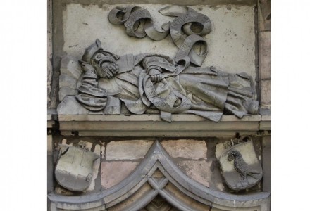 Die Supraporte. Foto: HvRandow / Wikimedia Commons