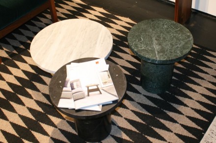 Beistelltische der deutschen <a href=" http://www.e15.com/de/"target="_blank">E15 Collection</a>. Foto: Peter Becker