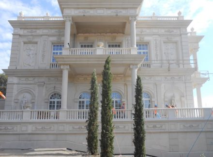 International Award for Europe: MARTI & DEBA, S.L., founded and directed by ANGEL MARTINEZ and FRANCISCO UBEDA, NOVYI Kuchuk‐KOY villa in Crimea, Ukraine.