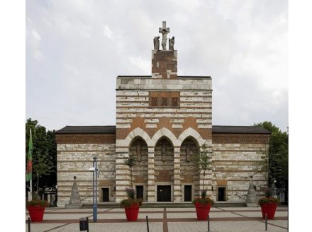 Kirche St. Johann Baptist in Neu-Ulm. Foto: Roland Rossner / Deutsche Stiftung Denkmalschutz
