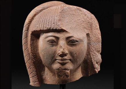 Kopf des Königssohnes Chaemwese (?). Regierungszeit Ramses II., um 1250 v. Chr., Memphis (?), Quarzit. © Berlin, SMB Ägyptisches Museum und Papyrussammlung, Foto: Sandra Stei