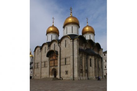The Kremlin Cathedral of the Dormition. Photo: Daniel Kruczynski / Wikimedia Commons