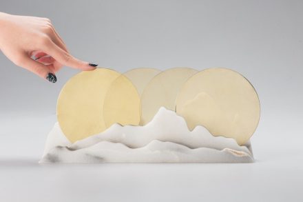 „Rolling Days”: We have seen ourselves through the mirrors, which reflect expectation, change and aging day by day. We roll the mirror just like sunrise and sunset roll the time. The base of the mirror refers to the shape of crossing mountains in Hualien, the origin of marble. The colors of White marble and Serpentinite represent daytime and night. Designer: Yang Kai-Mei; manufacturer: Chia-Tai Marble Co., Ltd. / Shinying Enterprise Co., Ltd.; material: Serpentinite, Taiwanese white marble, brass, stainless steel.