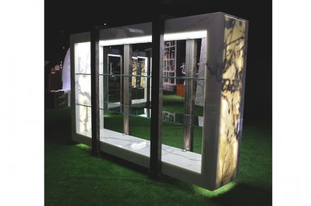 Errebi, Nicola Venutelli (design) in collaboration with Fibra: „Legaccio”. Innovative ways of application of the natural stone materia: Indeed, when we talk about marble, we immediately think of floors, claddings or sculptures. Actually, there are many other alternatives of application and uses.