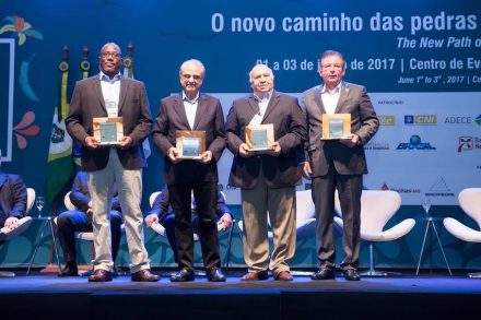 (From left to right): (From left to right): Jorge Jordão, Robson Andrade, José Fernando e Ricardo Cavalcante (replacing Giorgio Veneziani). Photo: Fortaleza Brazil Stone Fair.