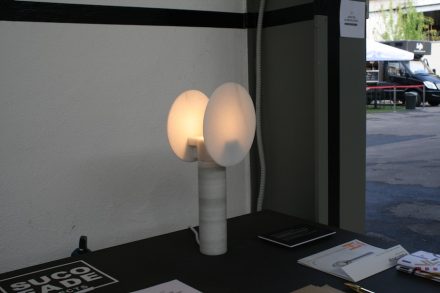 Marmorlampe „Giro“, von Juan Carlos Fanes López. Foto: Peter Becker
