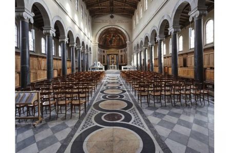 Der Marmorfußboden in der Friedenskirche im Potsdamer Park Sanssouci. Foto: Deutsche Stiftung Denkmalschutz