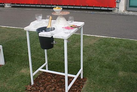 „Fermo“. Students: Alice caporale, Francesco Dal Molin. Company: Scalvini Marmi. Material: Bianco Carrara, Giallo Veneziano. University of Ferrara, DA Degree Course in Industrial Design.