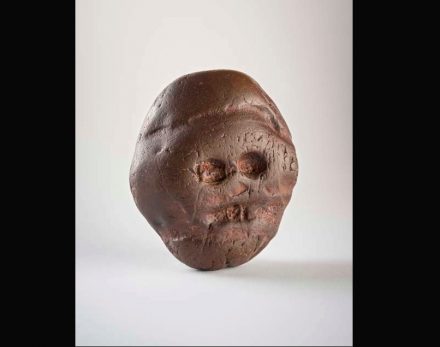 Artist Unknown:, Makapansgat Pebble, ca. 2.5 million years, Jasperite, 3 x 2 1/2 in. (7.6 x 6.3 cm), University of Witwatersrand, Johannesburg, South Africa. Photo: Brett Eloff / Nasher Sculpture Museum