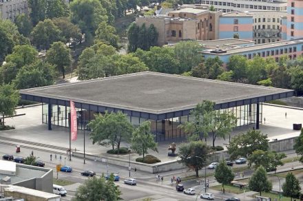 Die Neue Nationalgalerie 2013. Foto: Jean-Pierre Dalbéra / Wikimedia Commons