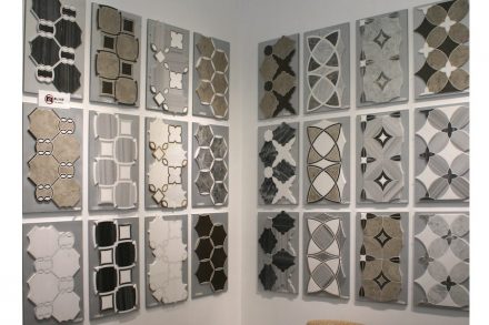 <a href="http://www.sagamosaic.com/"target="_blank">Saga Art Stone Mosaic</a>.