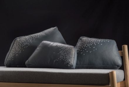 Peca, Caterina Moretti: cushion „Pita“.