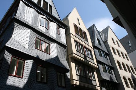 Houses Markt 10 (3rd from left) and Markt 14 (1st from left).