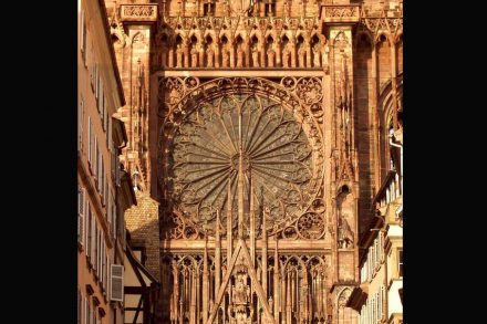 Detail der Westfassade am Straßburger Münster. Foto: Wikimedia Commons
