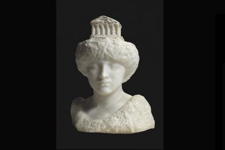 Auguste Rodin: Pallas (Athena) with the Parthenon, 1896 Marble and plaster. © Musée Rodin