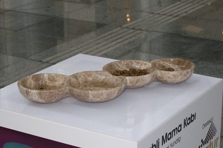 „Babli Mama Kabı“. Company: Natur Stone. Design: Başak Yunatçı (İzmir Ekonomi Üniversitesi).