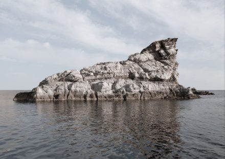 Christina Dimitriadis: „Island Hopping“.