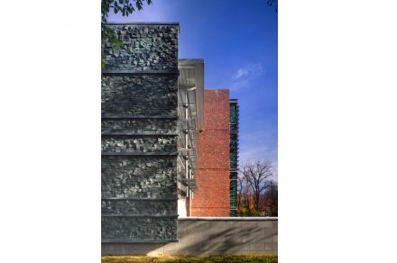 Bohlin Cywinski Jackson: Williams College, Sawyer Library. Photo: Nic Lehoux