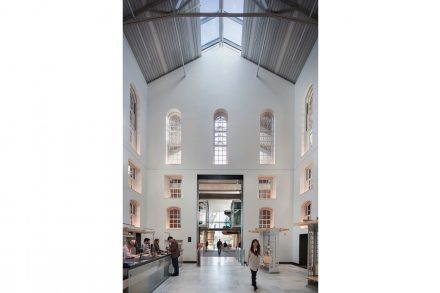 Bohlin Cywinski Jackson: Williams College, Sawyer Library. Photo: Peter Aaron/Esto