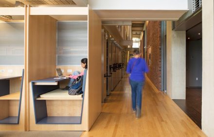 Bohlin Cywinski Jackson: Williams College, Sawyer Library. Foto: Peter Aaron