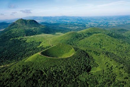 Chaine des Puys - Limagne fault tectonic arena. Photo: Pierre Soissons