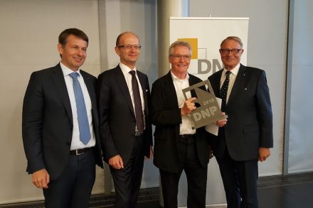 Presentation of the German Natural Stone Award 2018: (f.l.t.r) Joachim Grüter (President of the Deutscher Naturwerkstein-Verband, DNV), Award winner Arno Lederer (Lederer Ragnarsdóttir Oei), Heiner Farwick (President of the German Chamber of Architects) and Hermann Graser (Vicepresident of DNV and CEO of Bamberger Natursteinwerke). Photo: DNV