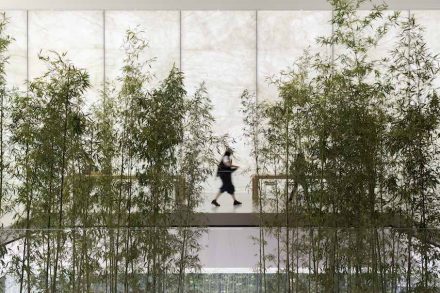 Foster + Partners: Apple Store, Macau.