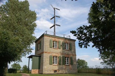 Die Telegraphenstation Neuwegersleben war die Nummer 18 von insgesamt 62 Stationen der königlich-preußischen optischen Telegraphenlinie Berlin-Koblenz. Sie war in der Zeit von 1833 bis 1849 in Betrieb. Foto: Marlies Müller