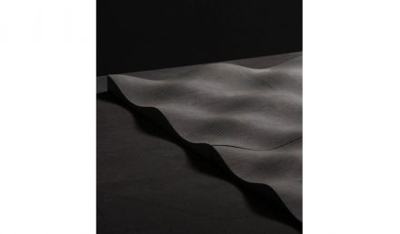 Surface „Strazza“. Design: Ludson Zampirolli; company: Granduvale; quartzite Anthracite.