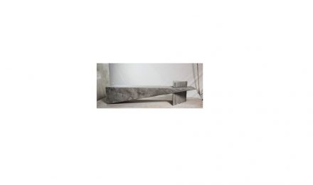 Bench „PD.R2“. Design: Andrea Macruz; company: Magramar; quartzite Vibranium.