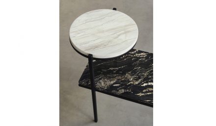 Side tables „Petra“. Design: Fernando Jaeger; company: Guidoni; granites Black Fusion and Black Taurus and quartzite Mykonos.