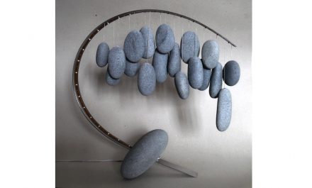 Victor Reyes: „Piedra y Luz“.