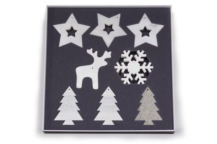 Chatzisavvas: Christmas decoration items.
