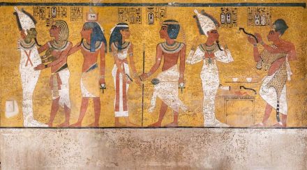 The north wall of the burial chamber depicts three separate scenes, ordered from right to left. In the first, Ay, Tutankhamen’s successor, performs the „opening of the mouth” ceremony on Tutankhamen, who is depicted as Osiris, lord of the underworld. In the middle scene, Tutankhamen, dressed in the costume of the living king, is welcomed into the realm of the gods by the goddess Nut. On the left, Tutankhamen, followed by his ka (spirit twin), is embraced by Osiris. Source: Carleton Immersive Media Studio; Carleton University © J. Paul Getty Trust