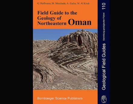 „Field Guide to the Geology of Northeastern Oman“.