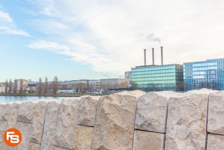 Die Neue Uferpromenade am Rhein in Basel.