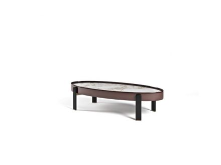 „Kean”: oval coffee table.