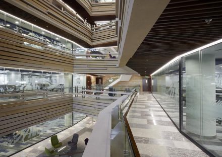 LOM architecture and design: die Nationalbank von Oman.
